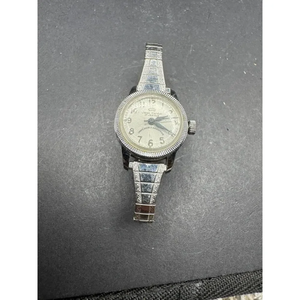 Jean Cardot 17 Jewels Antimagnetic Unbreakable Mainspring Silver Tone Wristwatch